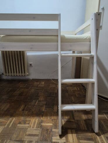 Kreveci: Krevet za decu Emmezeta, prodaje se bez duseka. Dimenzije: Dužina — 5