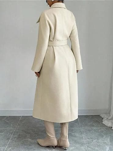 uggs cizme: Elegantni ženski kaput do ispod kolena u nežnoj krem/bež boji. - — 3