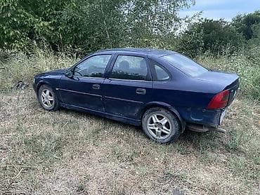 automobili novi pazar: Opel Vectra B 2.0DI 16V, hečbek, tamnoplava boja. Glavne — 1