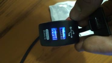 Auto oprema: Vodootporni USB ugradni punjač 12-24V Moze se koristiti u kolima — 7
