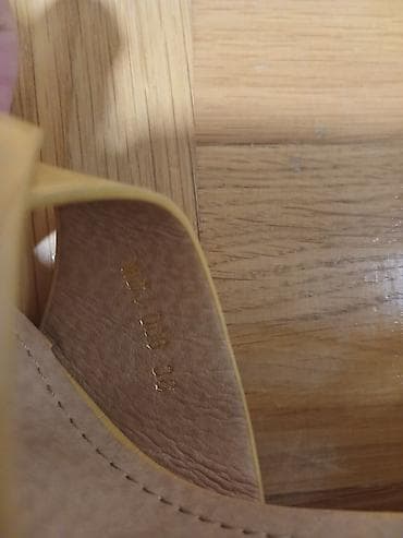 nike shox nz: Ženske sandale na platformu i visoku blok štiklu, brend KOMER. Boja — 5
