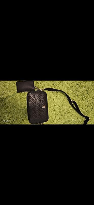 bata zenske cipele: Nova teget Tommy Hilfiger tasnica, samo je skinuta etiketa — 2