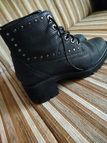 ženske cipele za hodanje: Čizme, Timberland, 37.5 — 2