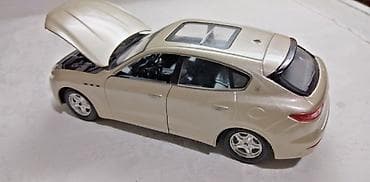 levis torbe: Burago Maserati Levante,Fale retrovizori,popravljane pr.osovine — 2