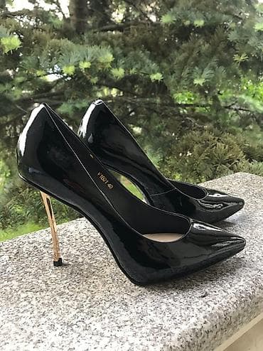 zara srebrne cipele: Nove cipele ”VIVIEN” prelepo stoje na nozi, broj 40 (25,5 cm) — 1