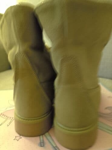 Ankle boots: High boots, 40 — 7