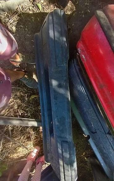 Pragovi i sajtne: BRANIK PREDNJI CRNI ZA SEAT IBIZA | seat ibica stara prednji branik — 1
