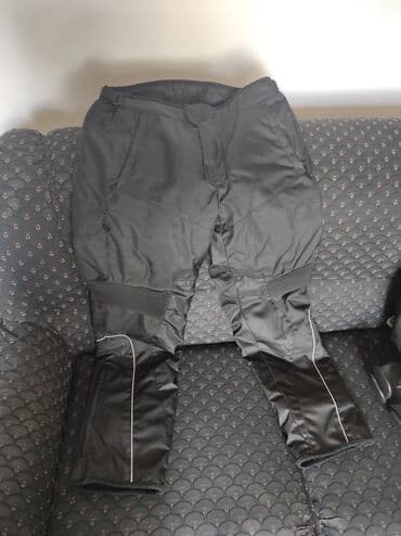 Sport i razonoda: OJ - Moto odelo
Velicina xxl
Novo ne korisceno
Cena 50.000 — 3