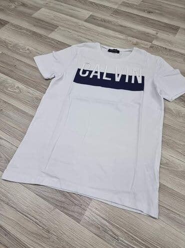 sweatshirt h m: 1800 dinara 
Pamuk
M L XL XXL 3XL — 4