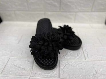 najk papuče: 36-40
1600 din
Roba sa kosova — 6