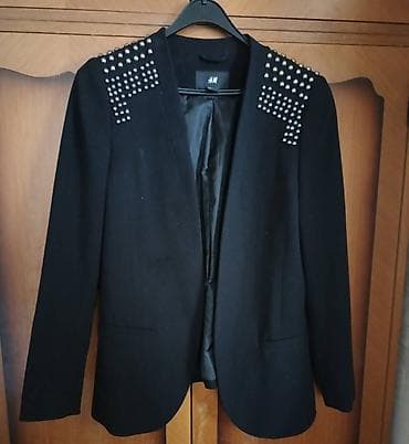 H&M sako veličine 36. Stajao pored jedne haljine sa gliterom pa ga