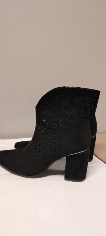 parka prirodno krzno: Čizme, 40 — 2