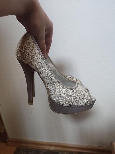 cipele zrenjanin: Elegantne ženske peep-toe štikle ALTER - Model: peep-toe salonke sa — 2