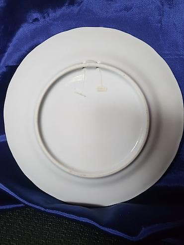 poni bicikle nove: Tanjir porcelanski za na zid zamak Vernigerode iz 70ih. Tanjir je — 7