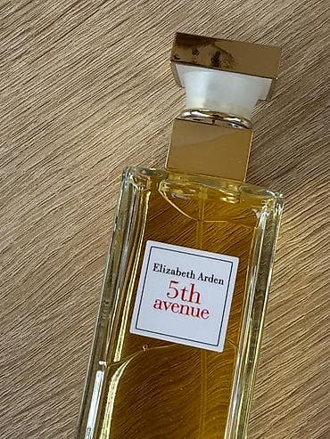 manoard parfemi zenski: Elizabeth Arden 5th Avenue je ženski elegantan svež cvetni parfem koji — 5