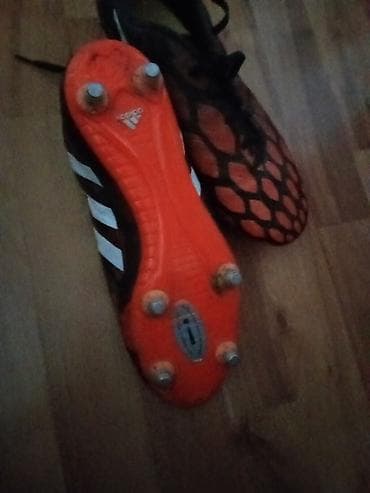 kopacke 35: Adidas kopačke za fudbal – model sa zamenjivim metalnim kramponima — 2