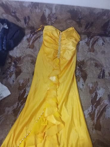 guess haljine: Žuta svečana haljina bez bretela - Elegantna duga haljina u — 2