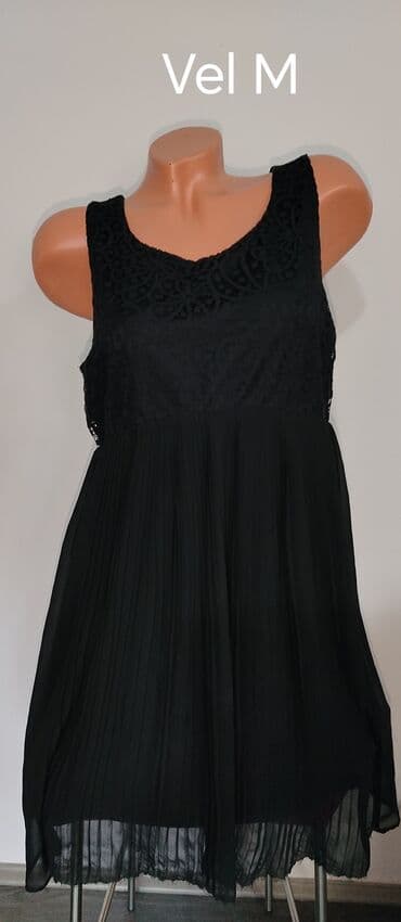 slic odeca: H&M M (EU 38), color - Black, Cocktail, Without sleeves — 1