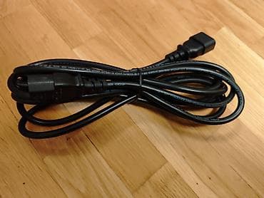guess torbe za laptop: Paralelni kabl - 298 rsd USB kabl sa R45 nastavkom - 148 rsd Strujni — 10