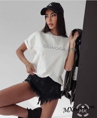 karl lagerfeld majice: Majica: 1600 dinara 
2.kom = 2200 — 2