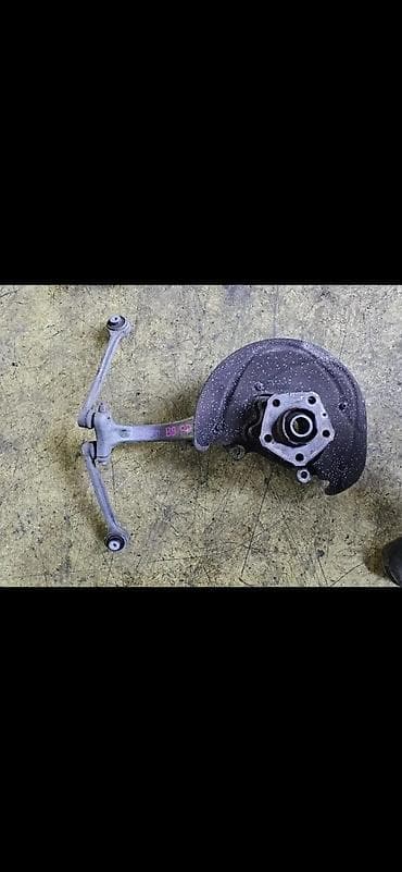 farovi punto 2: AUDI A4 B9 0 STOZER TOCKA LAFET CIZMA 8W0407560 | Vw audi delovi — 1