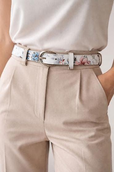 Zenski kais sa cvetnim dezenom
85 cm
400 RSD ✨ na lalafo.rs Zenski kais sa cvetnim dezenom
85 cm
400 RSD ✨