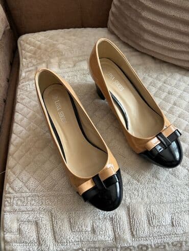srebrne cipele: Pumps, 39 — 3