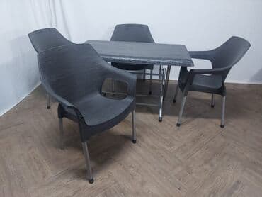 garniture od paleta cena: Nove 
Bastanske garniture
4 stolice i sto (120*70cm)
14000 — 8