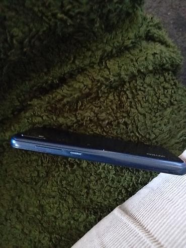ajkula antena za auto: Wiko Y52 – kompaktan 4G Android telefon - Model: Wiko Y52 (označeno — 3