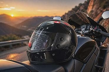 Moto kaciga SAFE – crna (full face) Kvalitetna i moderna moto kaciga