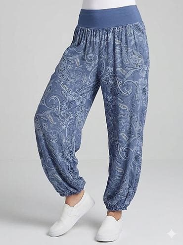 bodi s: Ženske ležerne pantalone sa paisley šarom - Model: široke — 1