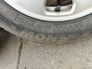 auto pojasevi rs: Komplet od 4 alu felne sa zimskim gumama. - Marka/centar: originalni — 3