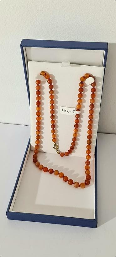 • Na prodaju stara, a potpuno nova lepa ogrlica od karneola! - Čuvana