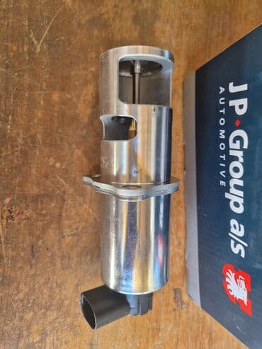 Auto delovi: EGR ventil Reno Laguna 2 Reno Megan 2 Reno Scenic 2 1,9 dizel (povrat — 1