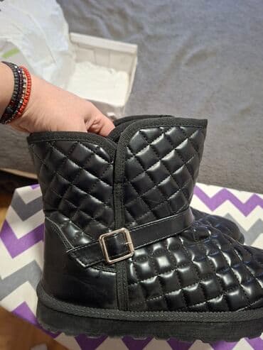 crni monton: Čizme, 40 — 2