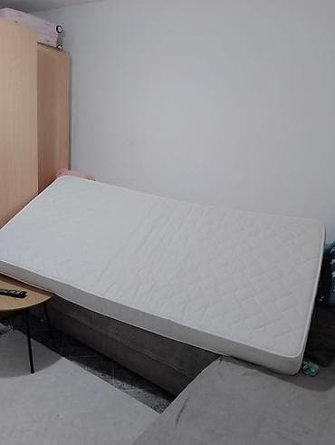 Desks and tables: Dušek za krevet – pravougaoni, beli - Dimenzije: približno za — 1