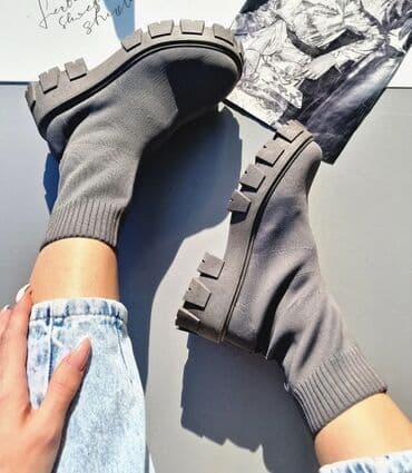 Ankle boots, 39
