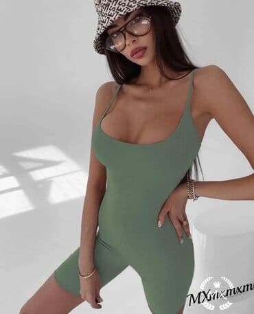 svileni kombinezoni: HIT kombinezoni 
SML
1 za 1700 dinara
2 za 2300 dinara — 2