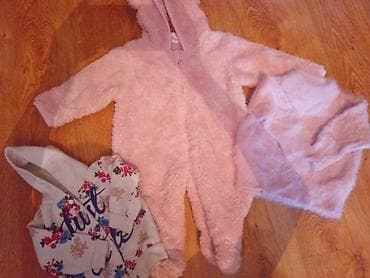 ugg cizme sa pertlama: Veliki paket odeće za devojčicu od 62 do 74 velicina - Kompletan — 3