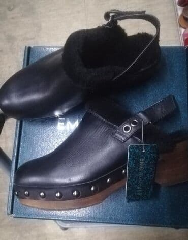 novi model tech fleece: Clogs, EMU, 37 — 3