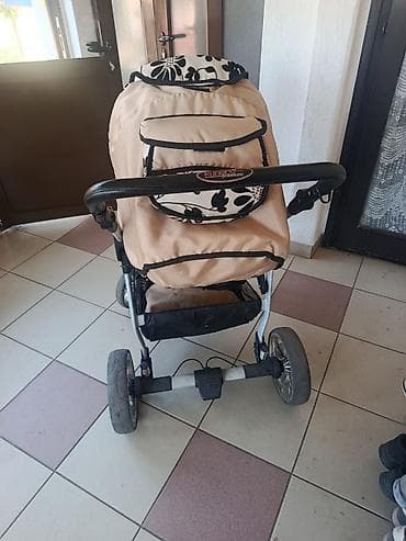 hm bundice za devojcice: Dečija kolica polovna sa znacima koristenja,deo koji se spusta zbog — 2