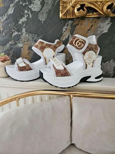 piccadilly obuca beograd: Sandals, 38 — 3