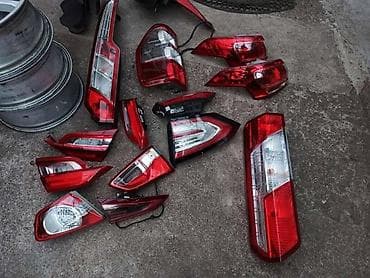 plinski amortizeri: STOP SVETLA ZA FORD B-MAX, C-MAX, ECOSPORT . OD 2000. DO 2020. GOD — 2