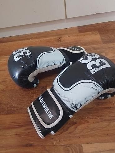 Muzički instrumenti: Rukavice za Boks su donesene iz Nemacke,u odlicnom su stanju sa — 7