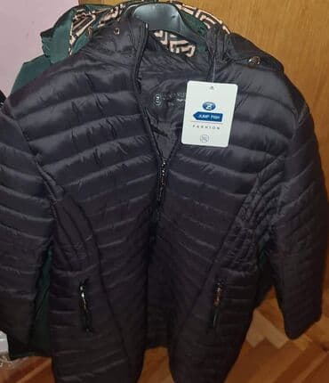 jakne crni petak: Crna 3 xl i crvena 5 xl 4000 — 1