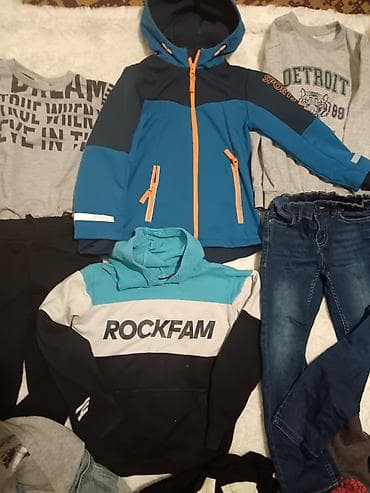 ugg cizme cena: Odličan paket za dečake prolece 122/128 7 do 8g Sastav paketa: - — 3