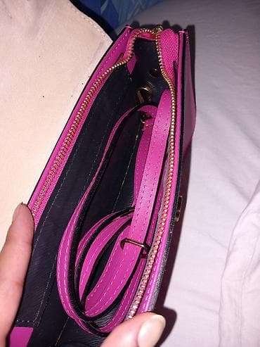 rajfovi za kosu h: Ženska torbica – fuksija/roze - Elegantna ručna torba sa zaobljenim — 4
