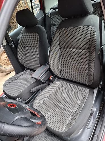 pracke prodaja: Škoda Fabia – hečbek, crvena boja, 5 vrata,motor benzinac sa swkvent — 10