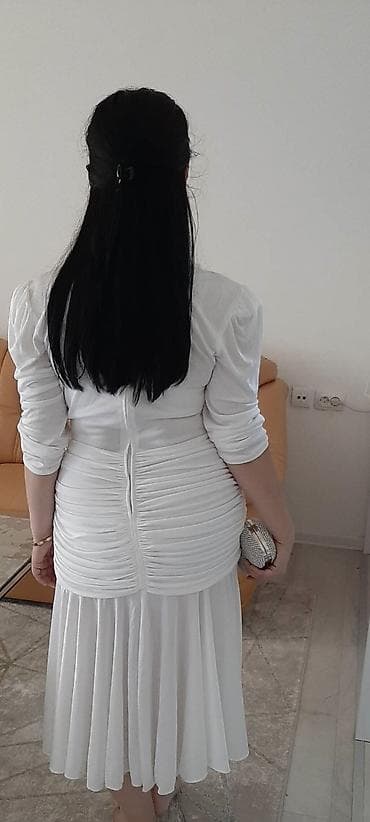 dirndl haljina: Elegantna bela midi haljina sa naborima - Kroj: ženstveni — 4