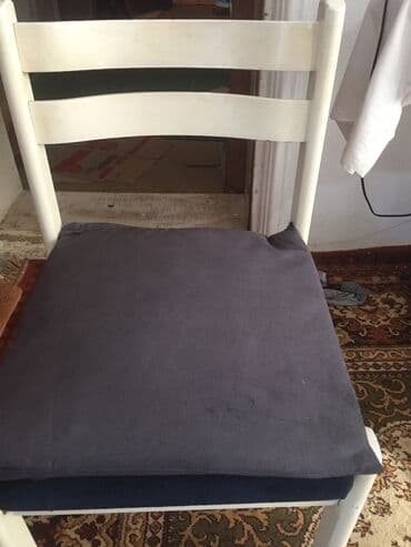 set stolića: Podmetaci — 2